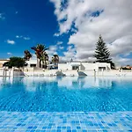 Sunny Summer Places شقة *